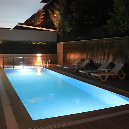 Aparthotel Retro Star